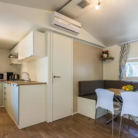 אתר קמפינג Camp Bepo 4*